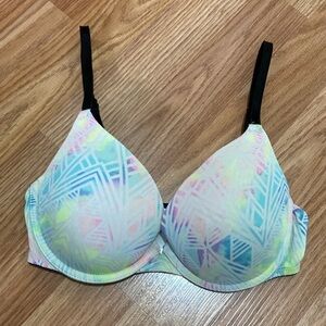 Victoria Secret Pink Push Up Bra